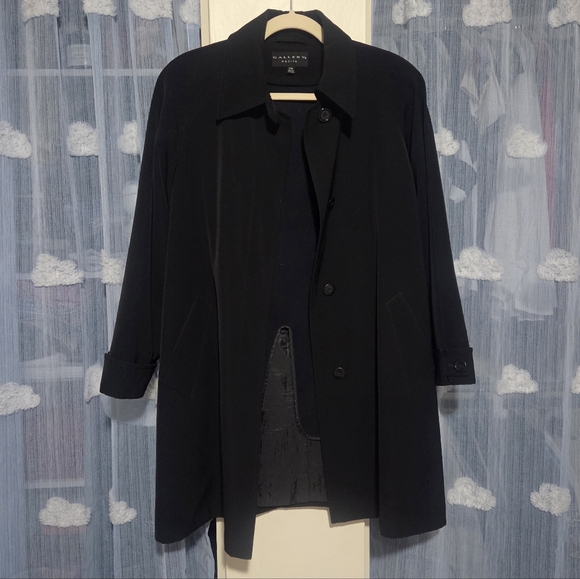 Vintage Gallery Petite Coat - Picture 2 of 10